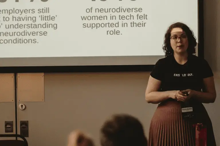 Beyond the technical role: Community Management Illyana Mullins